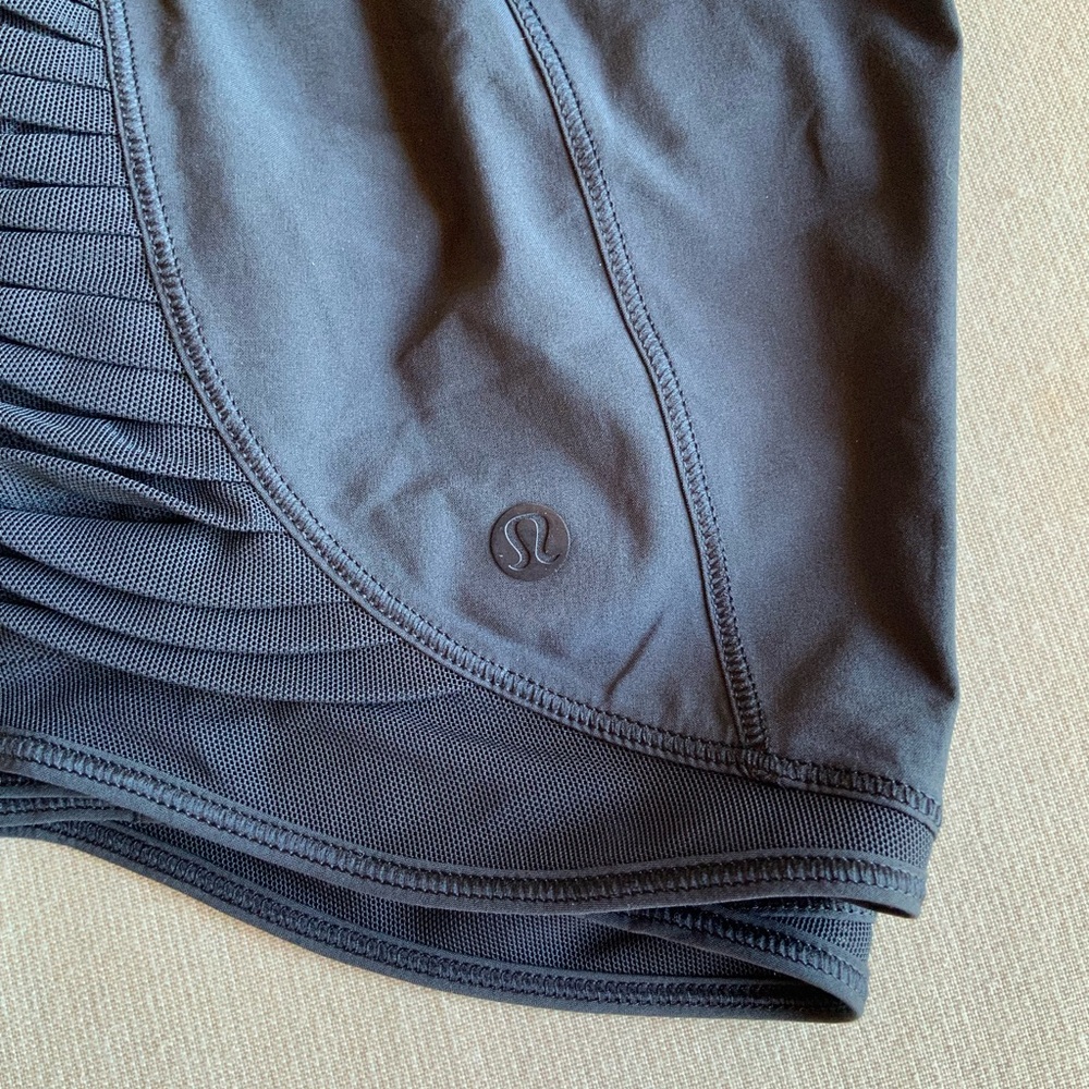 Lululemon Athletica Black size 8 Athletic Shorts - Picture 5 of 6